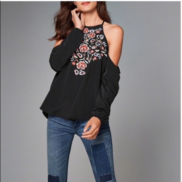 Abercrombie & Fitch Tops - Abercrombie & Fitch Floral Cold Shoulder Top
